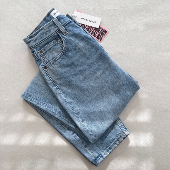ARITZIA Denim Forum The Boyfriend High Rise Jeans - Picture 7 of 14